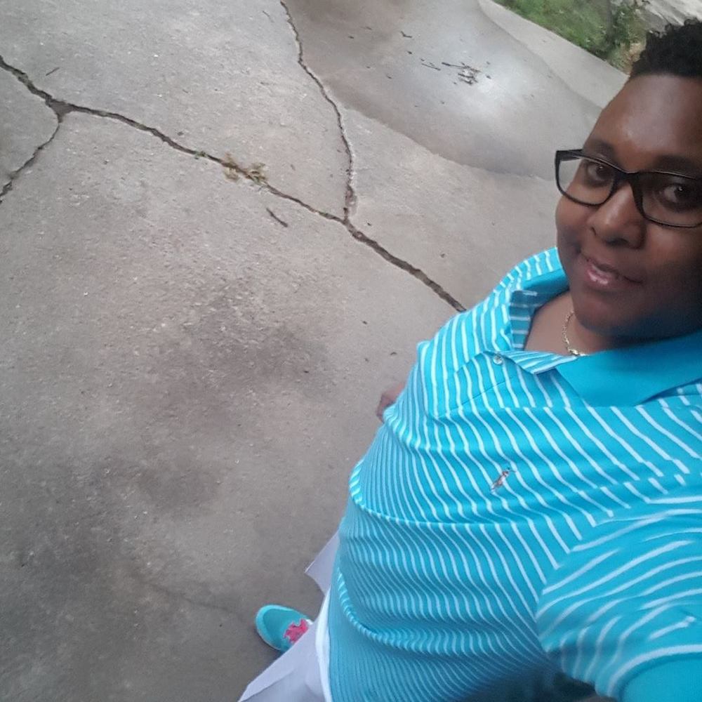 Meet your Posher, Dionne